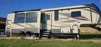 Thumbnail of RV