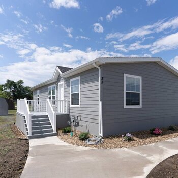Thumbnail of mobile home