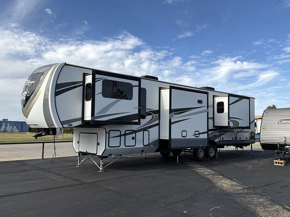 Photo of Rv