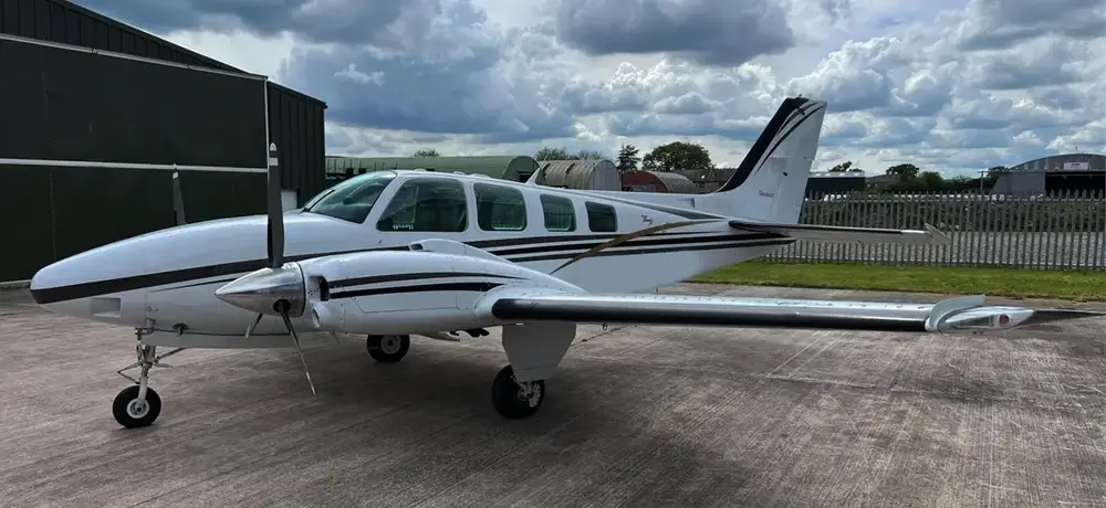 7316/beechcraft-baron-58-1998-flightmarket-id-7316-59551.webp