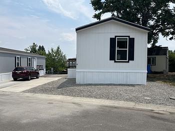 Thumbnail of mobile home