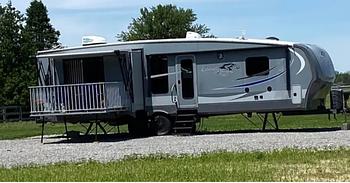 Thumbnail of RV