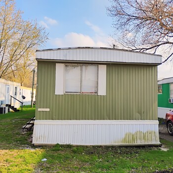 Thumbnail of mobile home