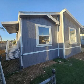 Thumbnail of mobile home
