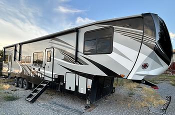 Thumbnail of RV