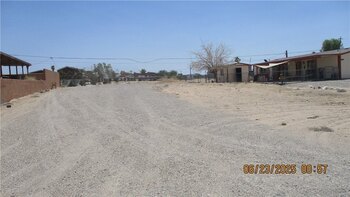 Thumbnail of mobile home lot