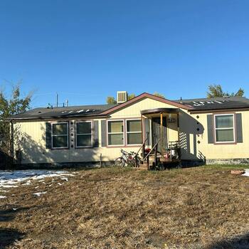 Thumbnail of mobile home