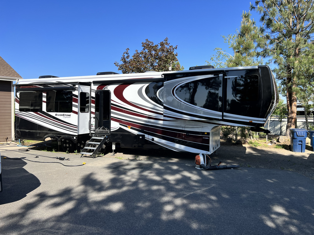 Photo of Rv