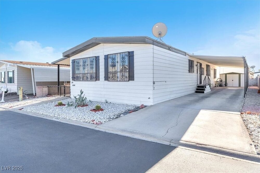 Photo of Mobile Home