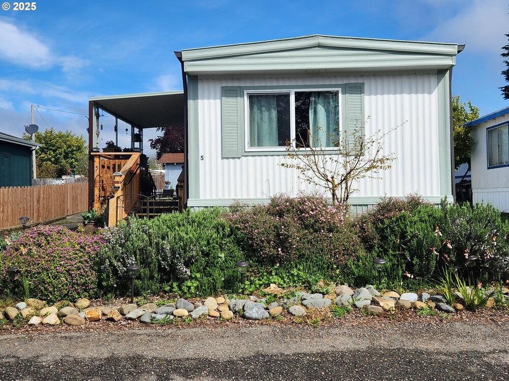 Photo of Mobile Home