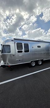 Thumbnail of RV
