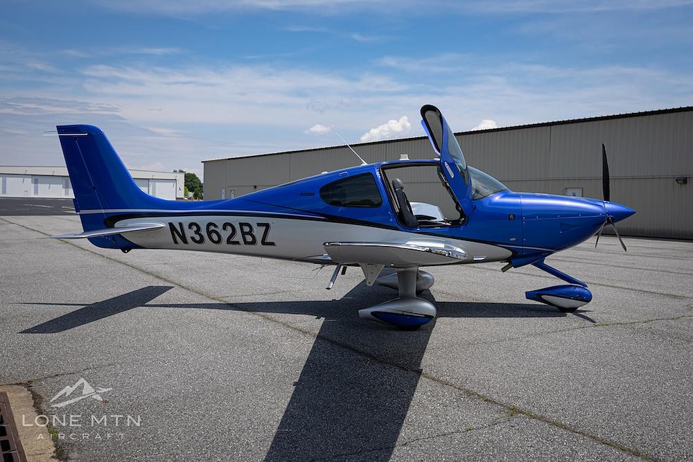 N362BZ-02.jpg