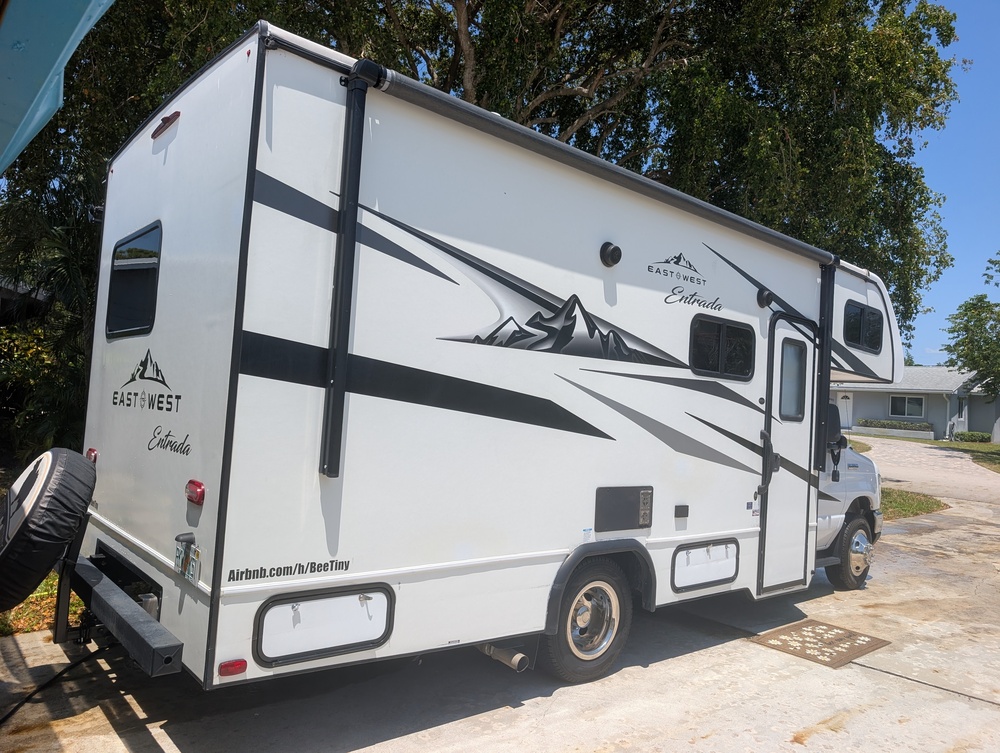 Photo of Rv