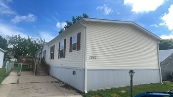 Thumbnail of mobile home