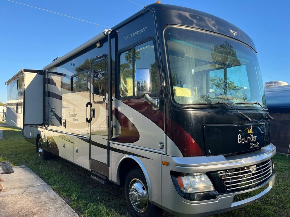 Photo of Rv