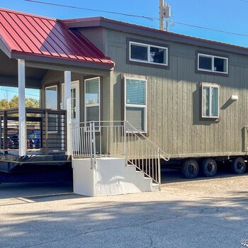 Thumbnail of mobile home