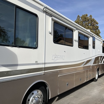 Thumbnail of RV