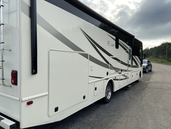 Thumbnail of RV