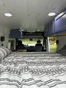 Thumbnail of RV
