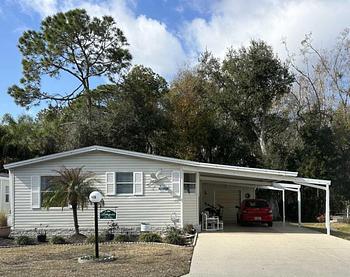 Thumbnail of mobile home