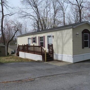 Thumbnail of mobile home
