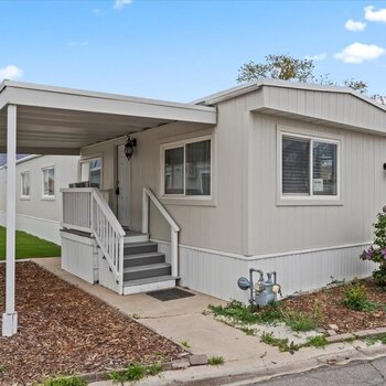 Thumbnail of mobile home