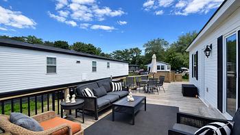 Thumbnail of mobile home