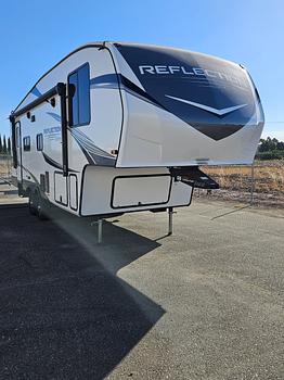 Thumbnail of RV