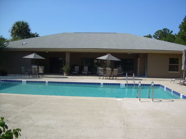 Pool clubhouse