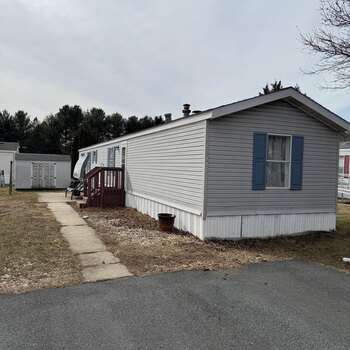 Thumbnail of mobile home