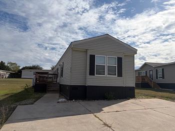 Thumbnail of mobile home