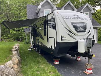 Thumbnail of RV
