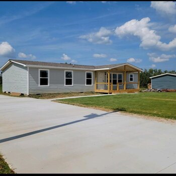 Thumbnail of mobile home