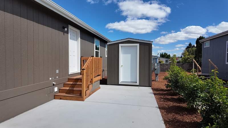 Photo of Mobile Home