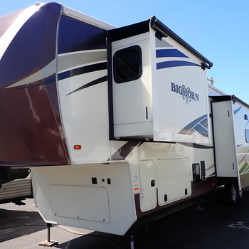 Thumbnail of RV