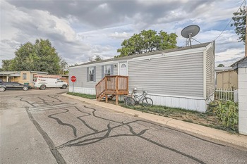 Thumbnail of mobile home