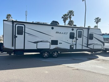 Thumbnail of RV