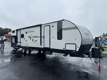 Thumbnail of RV