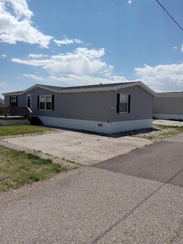 Thumbnail of mobile home