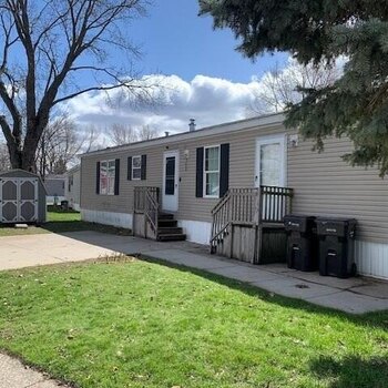 Thumbnail of mobile home
