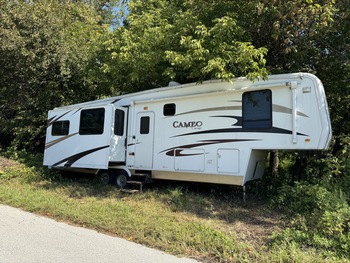 Thumbnail of RV