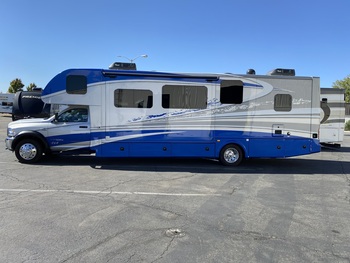 Thumbnail of RV