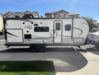 Thumbnail of RV
