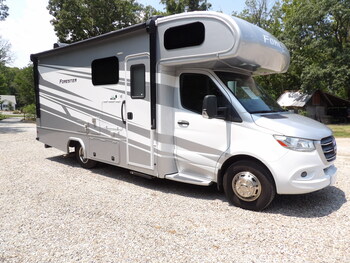 Thumbnail of RV