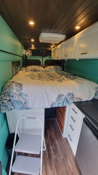 Thumbnail of RV