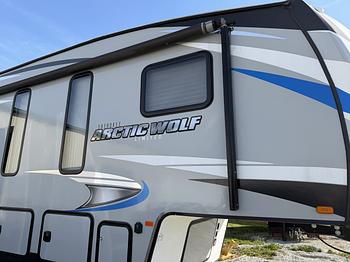 Thumbnail of RV