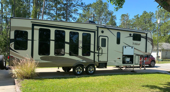 Thumbnail of RV
