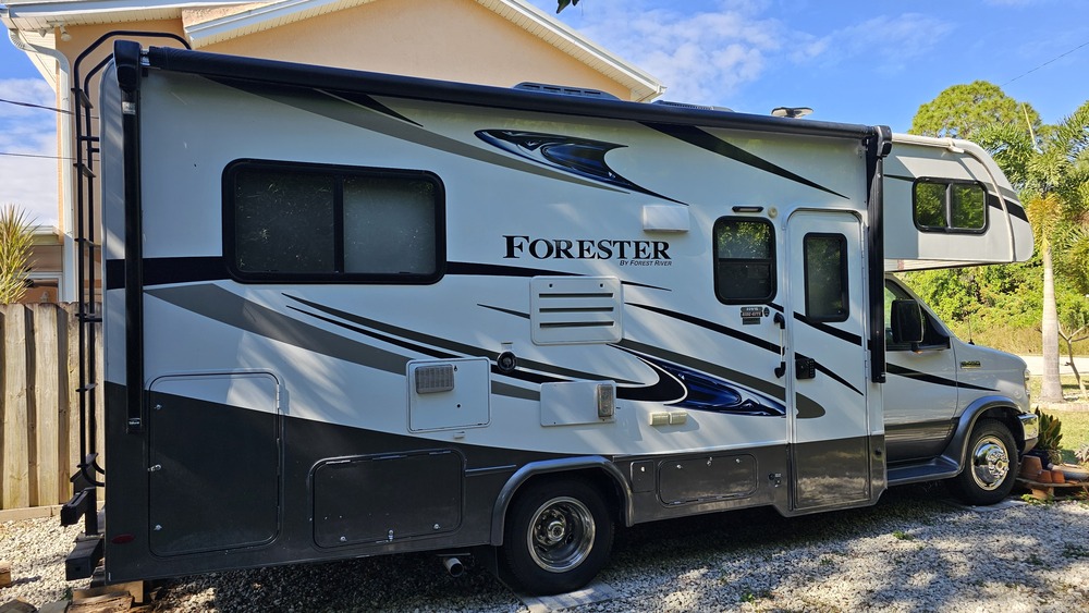 Photo of Rv