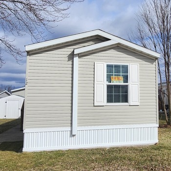 Thumbnail of mobile home