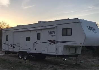 Thumbnail of RV